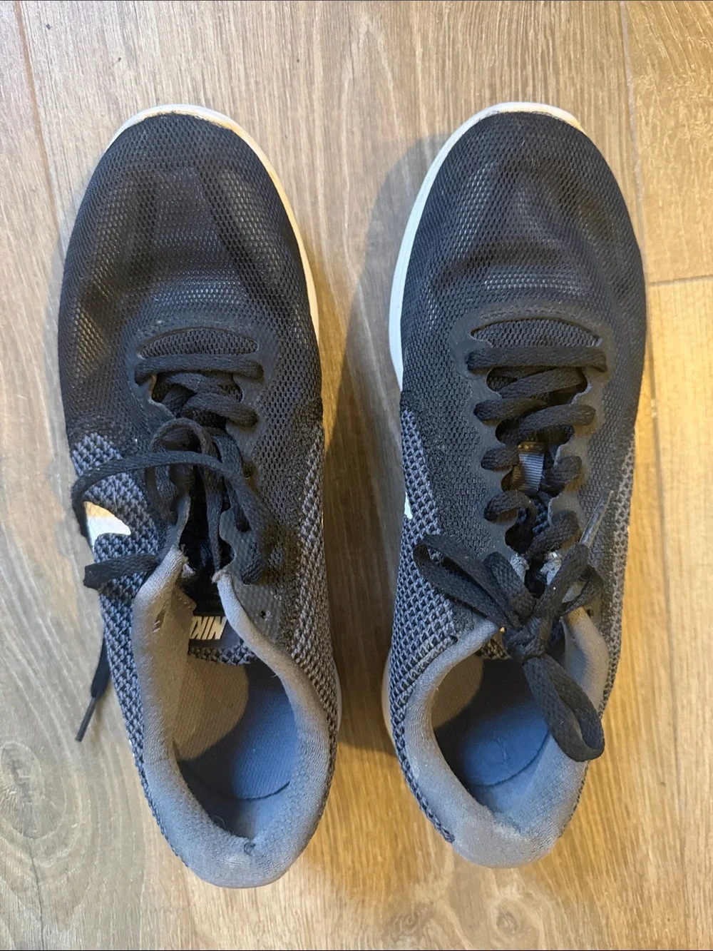 Women's Nike Black Athletic Knit Running Shoes 8.5